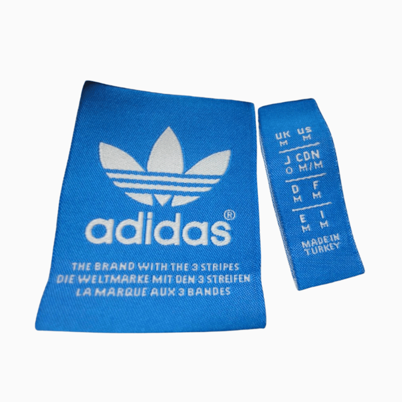 アディダス（adidas）の現行のタグ